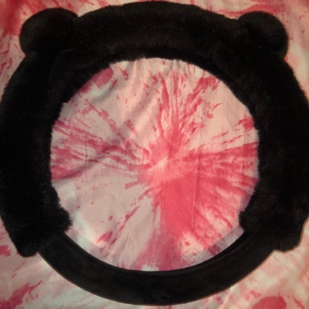 Black fuzzy teddy steering wheel